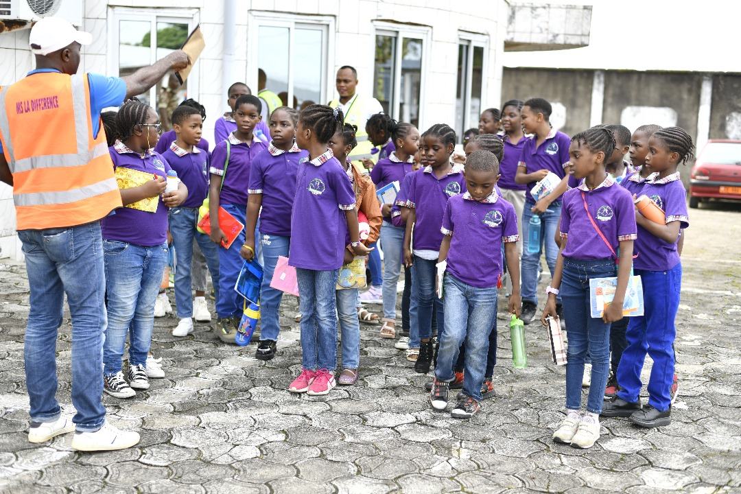 Sortie éducative à la base navale de Douala