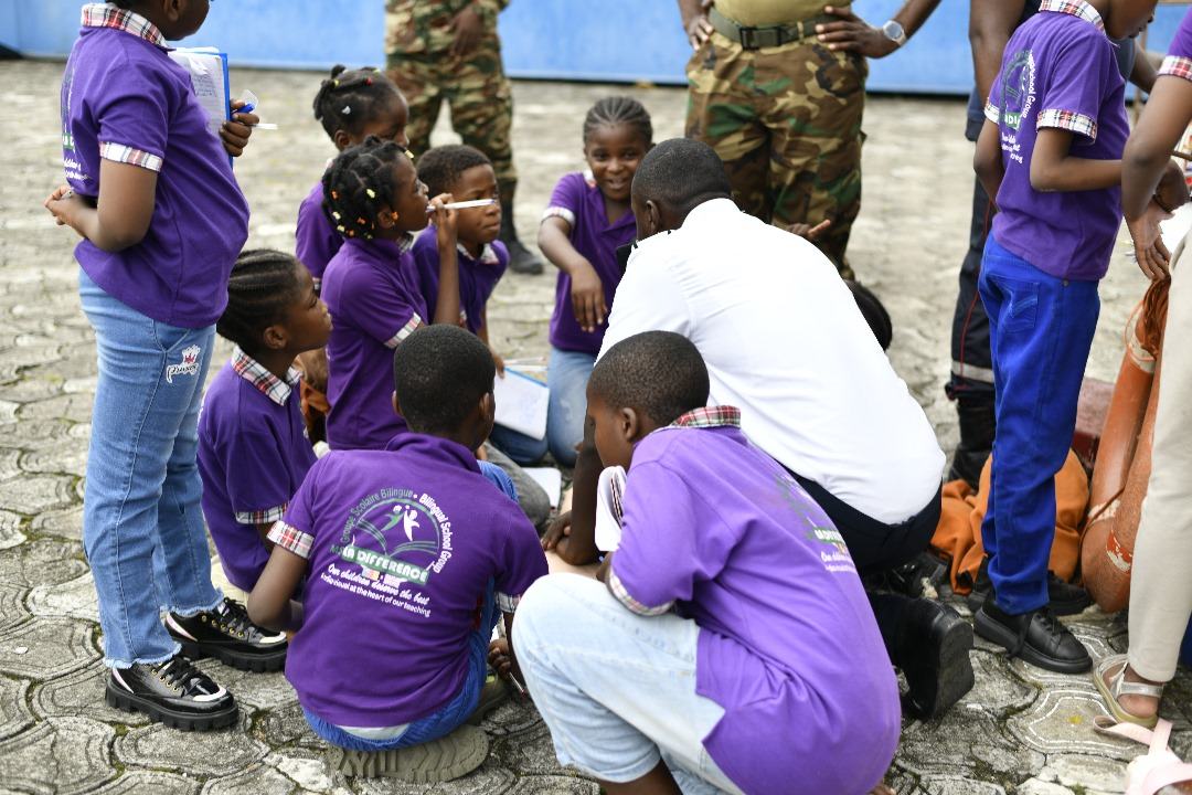 Sortie éducative à la base navale de Douala