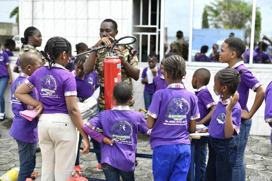 Sortie éducative à la base navale de Douala