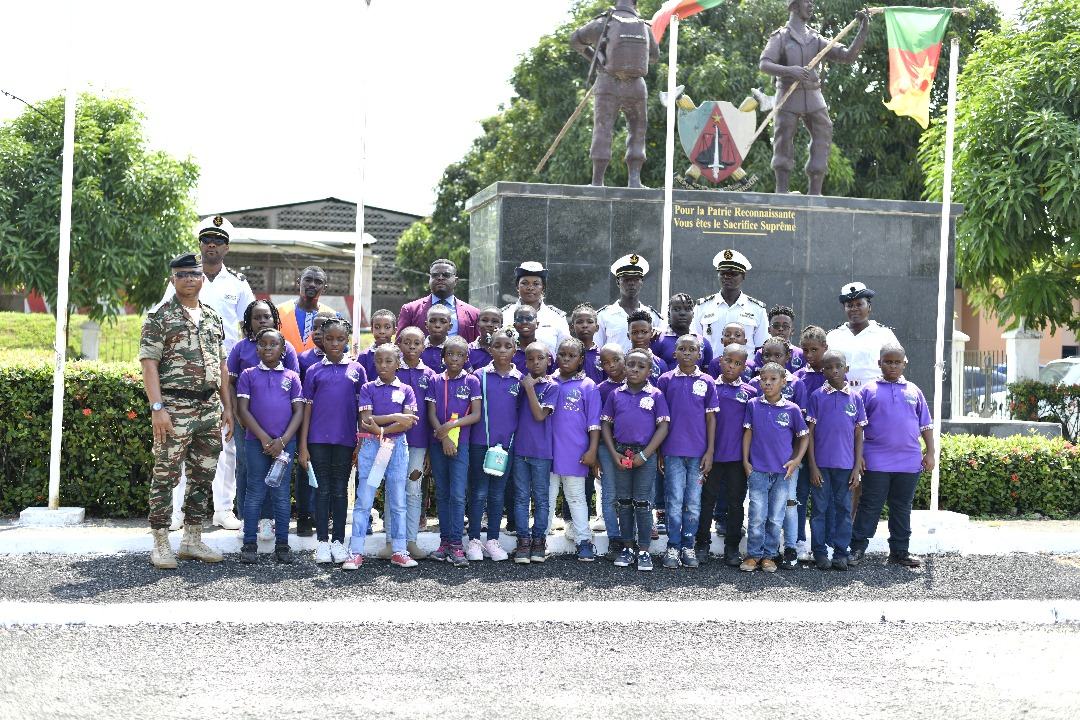Sortie éducative à la base navale de Douala