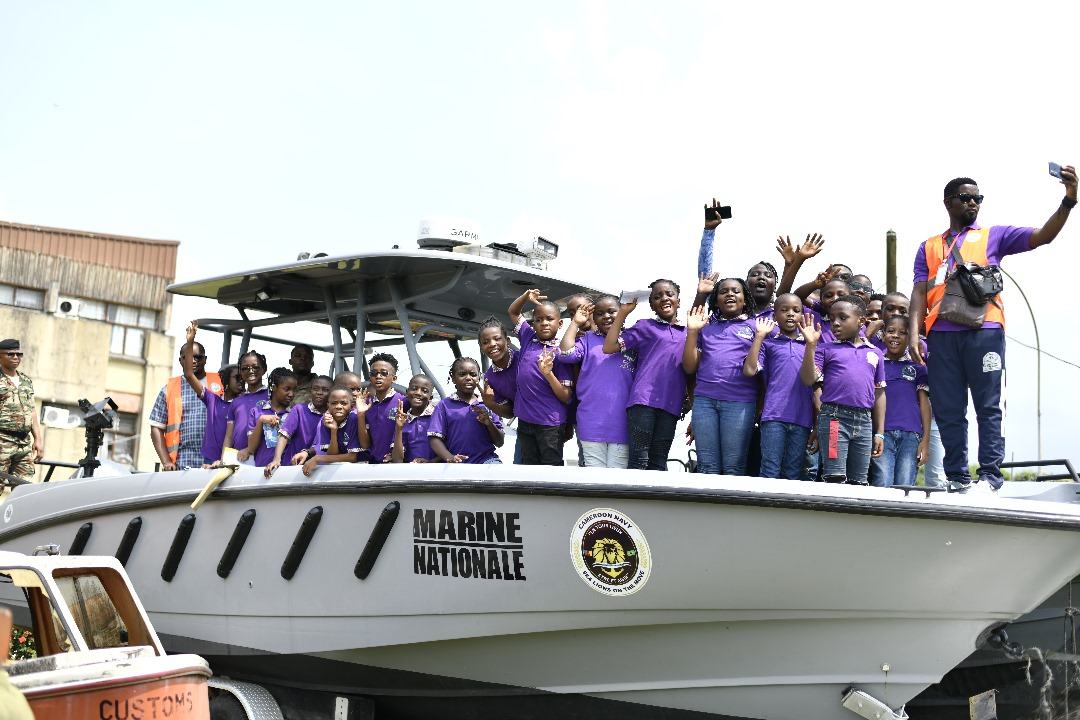 Sortie éducative à la base navale de Douala