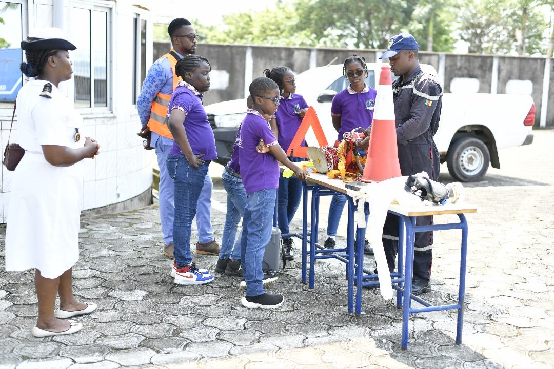 Sortie éducative à la base navale de Douala
